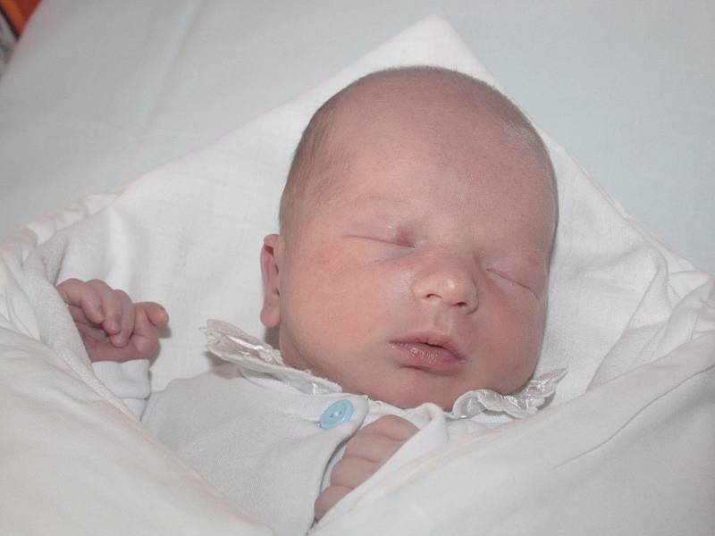 Adrián Lahoda, .1.9.2013, Mikulov, 51 cm, 3,15 kg