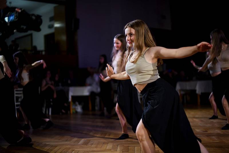 Taneční obor Základní umělecké školy Strážnice na plese ZŠ Školní.