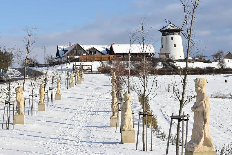 Studenti se snažili vyhrát v zimní fotosoutěži své školy. FOTO: Archiv školy