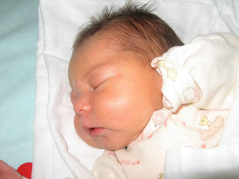 Viktoria Slaby, 49 cm, 3,5 kg, 7. 10. 2010, Kostelec