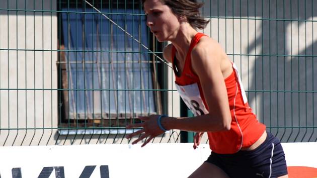 Hodonínnká závodnice Sylva Škabrahová obdržela ocenění pro Nejlepšího atleta jižní Moravy pro rok 2012. 