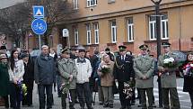 U Masarykovy sochy v Hodoníně si lidé připomněli 164. výročí narození prvního československého prezidenta.