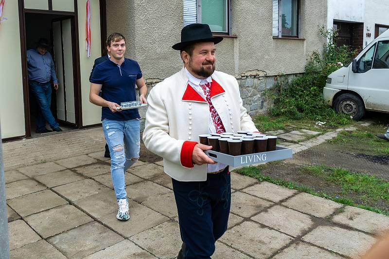 Tvářemi letošních Andělských hodů se stali mladší stárci Jakub Konečný a Kateřina Adamová a starší stárci Adam Bažant a Barbora Řičicová.