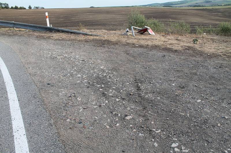 Motorkář havaroval mezi Násedlovicemi a Čejčí.