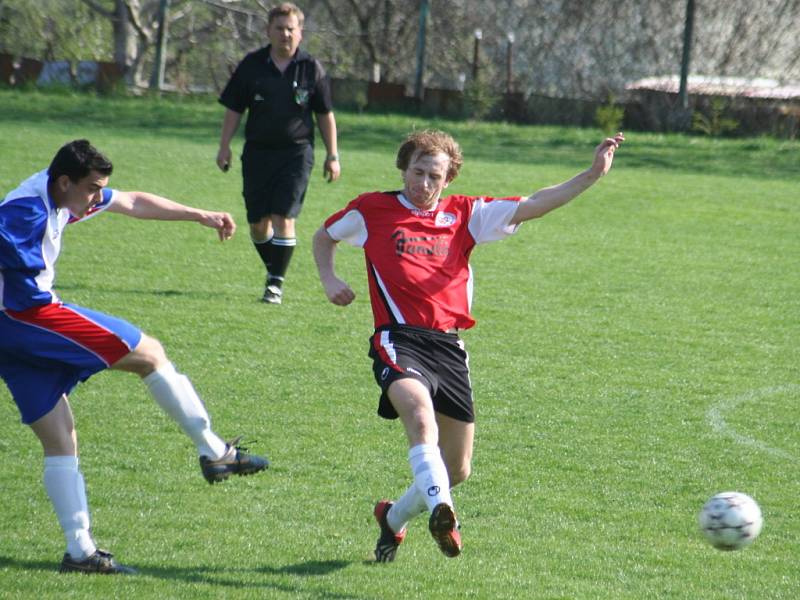 Okresní přebor: Moravany (v červeném) vs. Žarošice