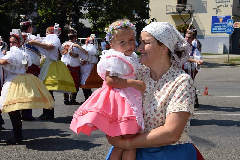 Hodonín rozveselily Svatovařinecké slavnosti