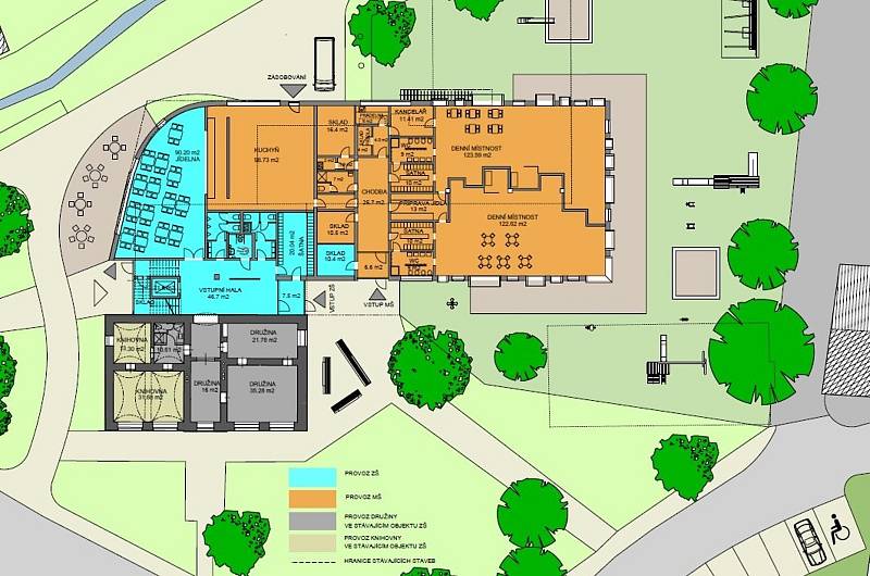 Studie základní a mateřské školy v Kostelci představuje možnosti nahrazení nevyhovující budovy. 