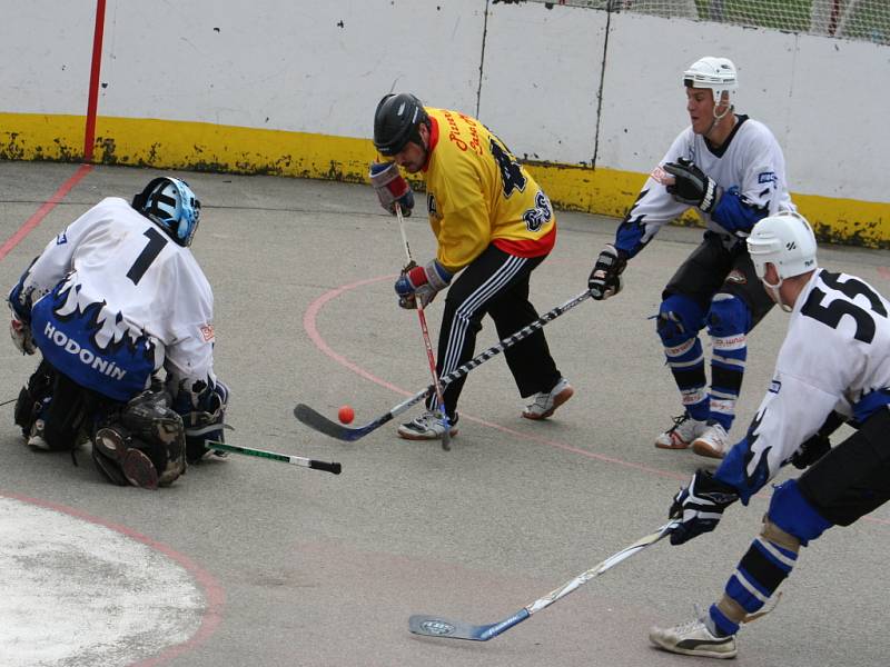 3. a 4. finále OHbL: CSKA vs. Rigum B (v bílém)