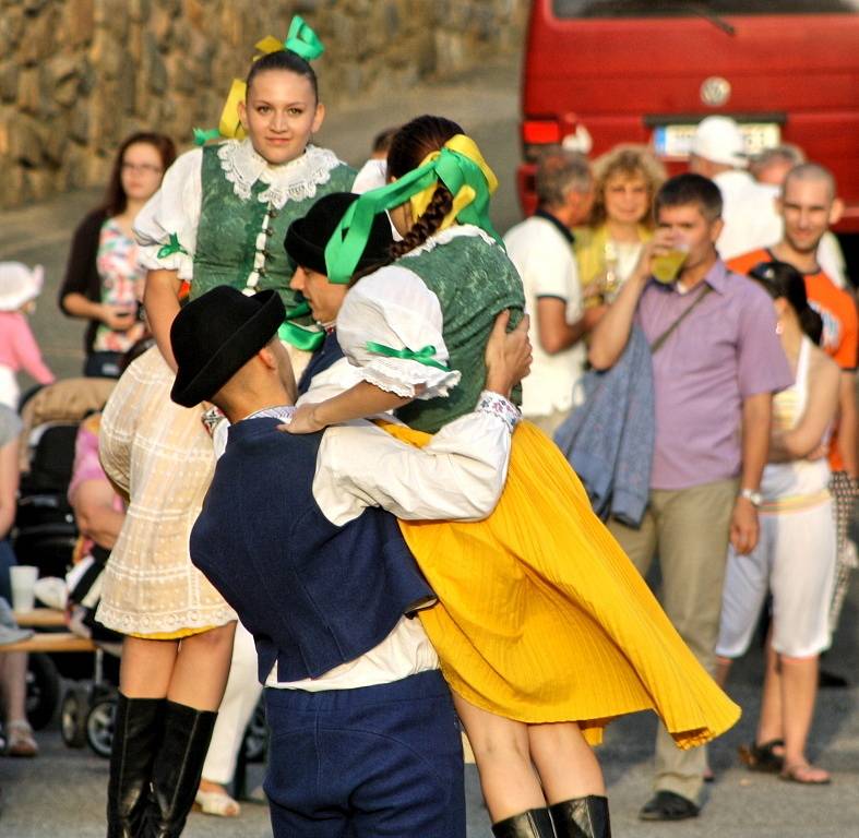 Soutěžní Festival Folklorních Souborů v Dambořicích 2014.