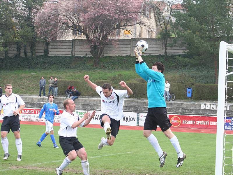 Krajský přebor: Kyjov (v modrém) vs Moravský Krumlov