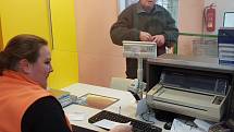 Pošta Partner v Bohuslavicích u Kyjova je první svého druhu na Hodonínsku. Lze ji nalézt v místní Jednotě.
