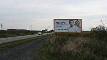 Politické billboardy podél silnice I/55 na Hodonínsku.