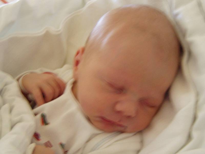 Matěj Stránský, 14. 6. 2014, Hodonín, 50 cm, 3,40 kg.