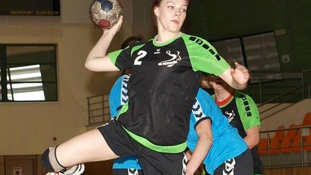 Mladá hodonínská pivotka Irena Ivičičová dala Havlíčkovu Brodu jediný gól.