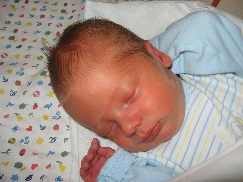 David Kozel, 51 cm, 2,8 kg, 1. června 2011, Tvarožná Lhota