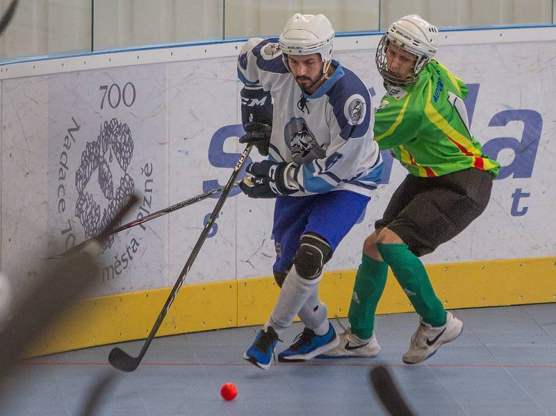 Hokejbalisté Sudoměřic zvládli úvodní domácí duel a s Ústím nad Labem po velkém boji zvítězili 3:2.