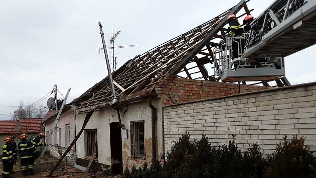 V Terezíně na Hodonínsku došlo ve středu ráno k výbuchu v rodinném domě.