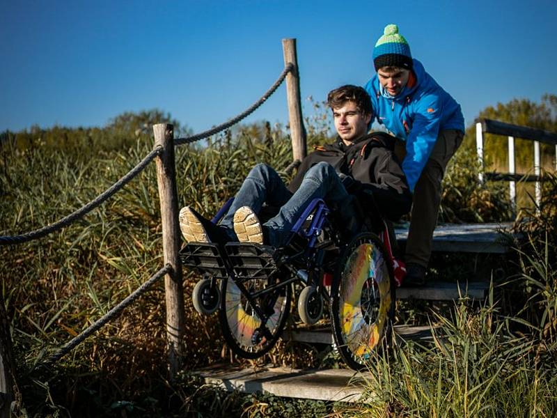 Benefiční kalendář přibližuje tipy, kam na výlety bez bariér. Například Kuks.