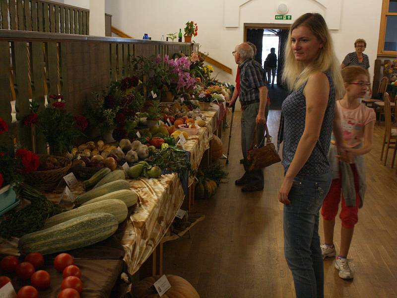 Třídenní dolnobojanovické Zahrádkářské dny uzavřela výstava ovoce, zeleniny a květin.