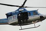 Workshop Policistou na zkoušku v areálu stadionu U Červených domků v Hodoníně. Jednotlivé policejní útvary představily svou práci, přiletěl také vrtulník se zásahovou jednotkou.