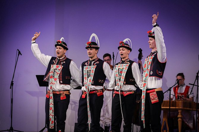 Slovácký soubor Kyjov vystoupily na festivalu ve slovinském Mariboru.