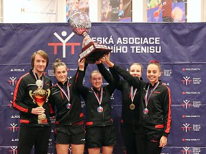 Stolní tenistky Hodonína po velkém obratu ovládly finále 33. ročníku Českého poháru, domácí Ostrov Havlíčkův Brod porazily 5:4.
