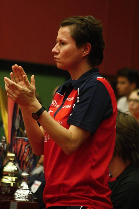 Stolní tenistky Hodonína porazily ve třetím finále play-off ženské extraligy Moravský Krumlov 5:3 a po jedenácté získaly titul mistra České republiky.