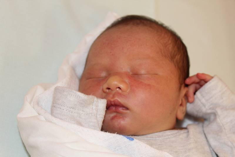 Duc Khang Nguyen, Nenkovice, Nemocnice Kyjov, 24.12.2018, 7.55,  3160 g, 48 cm