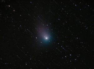Po nebi letí relativně jasná kometa, kterou zájemci mohou pozorovat i ze ždánického Hvězdária.