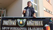 Jubilejní pátý Horňácký košt piva v Lipově.
