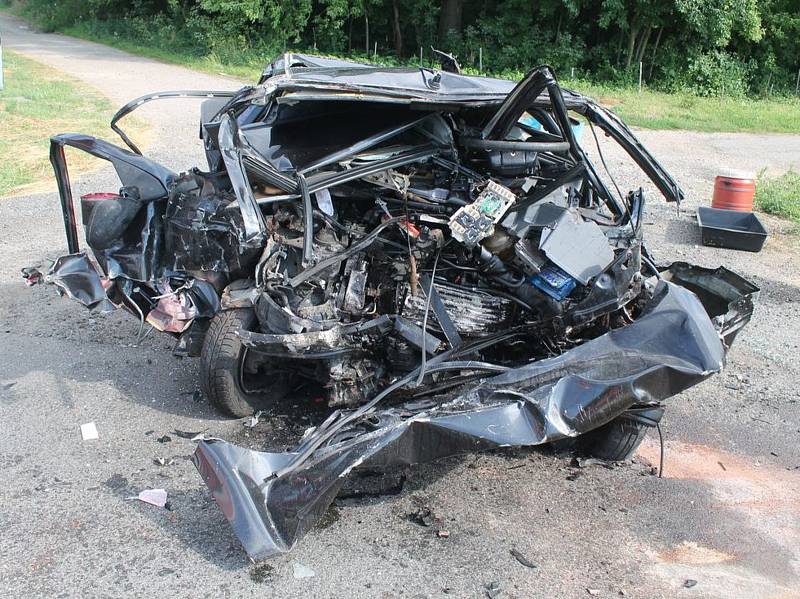 Při nehodě u Vnorov zahynuli čtyři lidé.