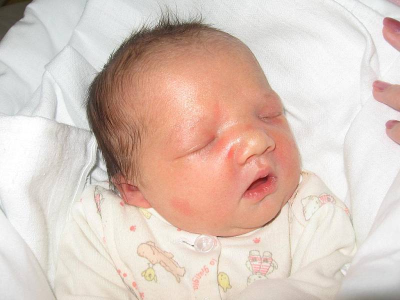 Adéla Juříková, 50 cm, 3,4 kg, 6. 4. 2011, Moravany