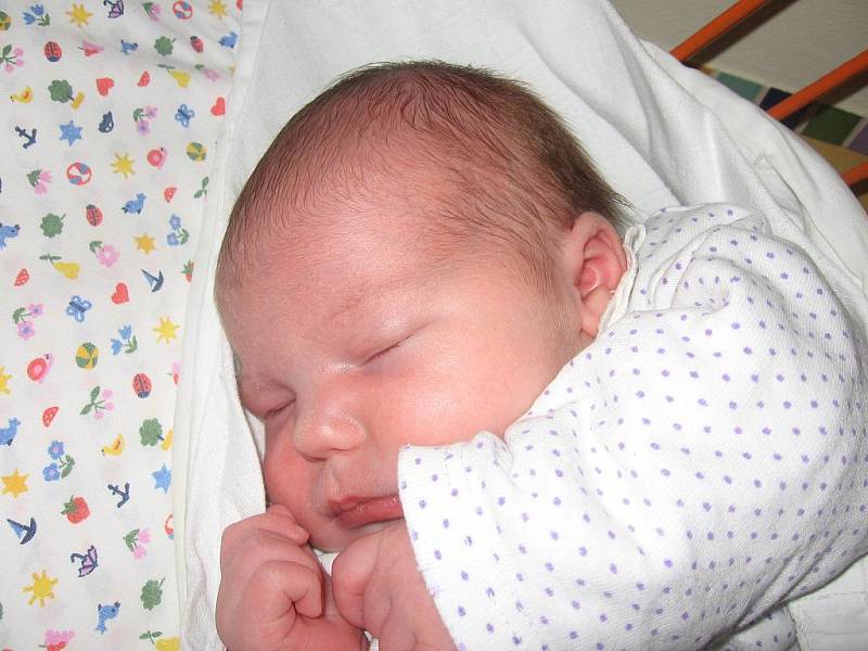 Barbora Skupinová, 52 cm, 4,1 kg, 1. 4. 2011, Hodonín