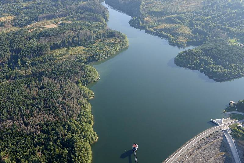 Vyzkoušejte si vzdušný kvíz. Poznáte místa na Blanensku z ptačí perspektivy, nad kterými létal adamovský paraglidista Petr Buchta?