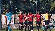 Fotbalisté Sparty (v červeném) v domácím utkání krajského přeboru zdolali Boskovice 2:1.