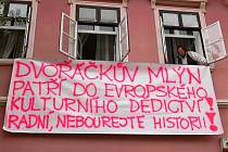Radní chtějí zbourat Dvořáčkův mlýn v Boskovicích. Na jeho místě má stát parkoviště a přístupová cesta ke sportovištím. Lidé jsou proti.