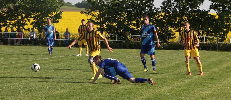 Fotbalisté Vilémovic remizovali s Jedovnicemi 1:1.