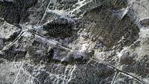 Kůrovcová kalamita na Blanensku z ptačí perspektivy. Na snímku okolí blanenských Hořic.