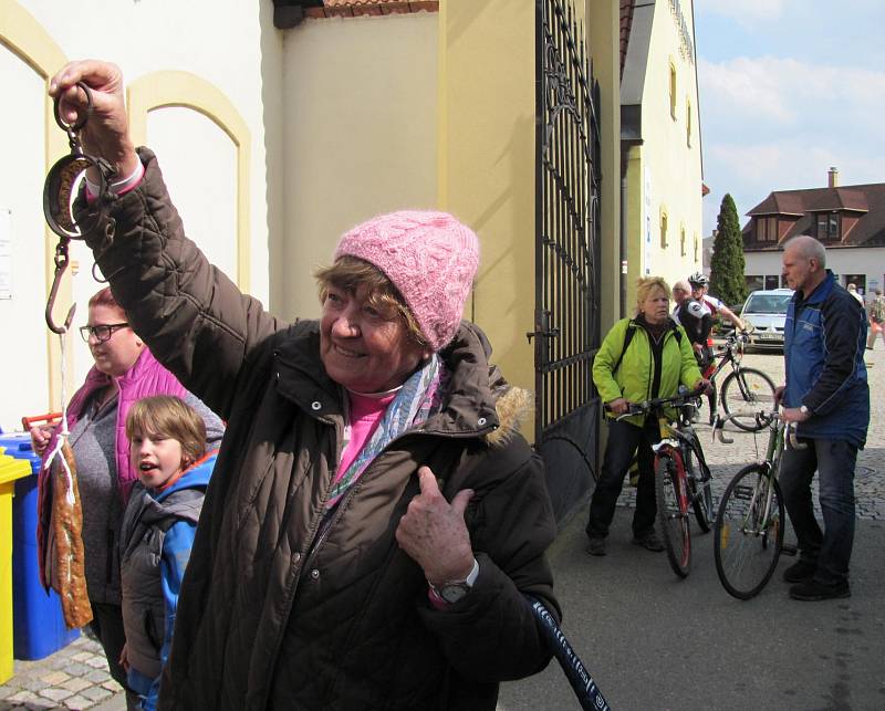 V Černé Hoře zahájili turistickou sezonu. Při té příležitosti zapsali nový český rekord.