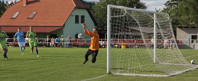 Fotbalisté Vilémovic porazili v posledním domácím zápase Slavkov 3:2.