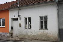 Budova v Blansku, kde má svou klubovnu Tábornický klub Tuláci.