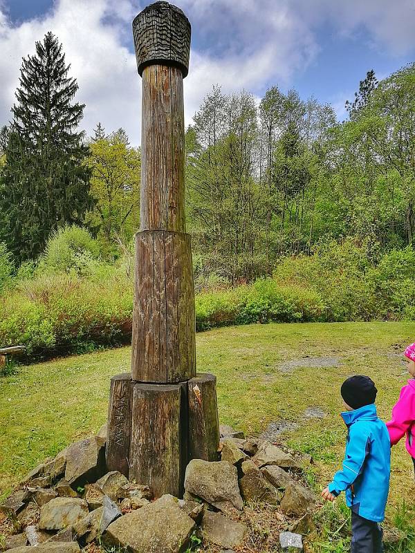 Z procházky arboretem ve Křtinách.