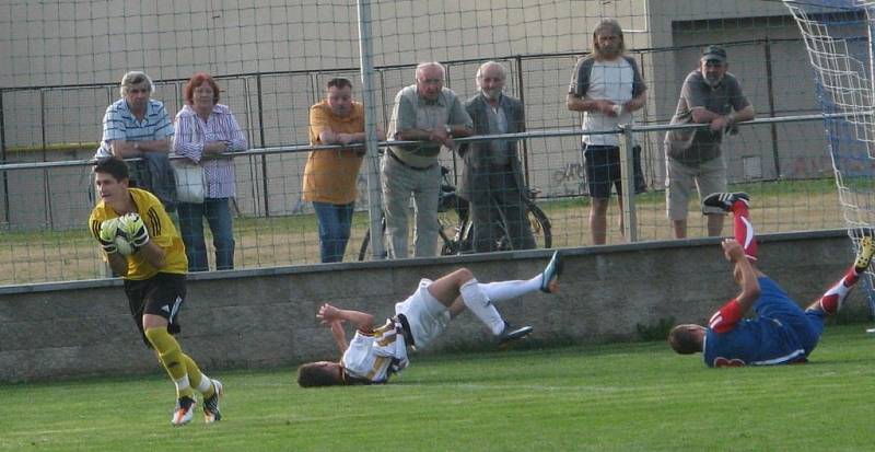 Fotbalisté Blanska  porazili Kuřim 2:1 a jsou v čele krajského přeboru.