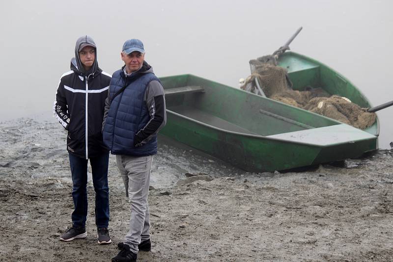 Výlov rybníka Olšovec v Jedovnicích na Blanensku.