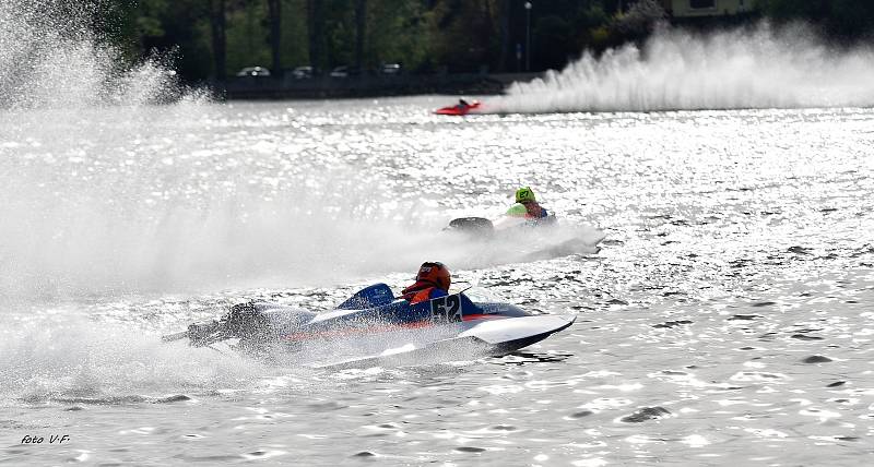 Mistrovství světa motorových člunů obsadilo druhý květnový víkend rybník Olšovec.