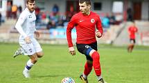 Fotbalisté Boskovic (v červeném) si na podzim doma smlsli i na líšeňském lídrovi, kterého porazili 4:0, a přezimují na druhé příčce.