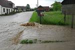 Tak to v Černovicích vypadalo při pondělní bleskové povodni. 