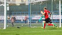 Fotbalisté Boskovic (v červeném) si na podzim doma smlsli i na líšeňském lídrovi, kterého porazili 4:0, a přezimují na druhé příčce.