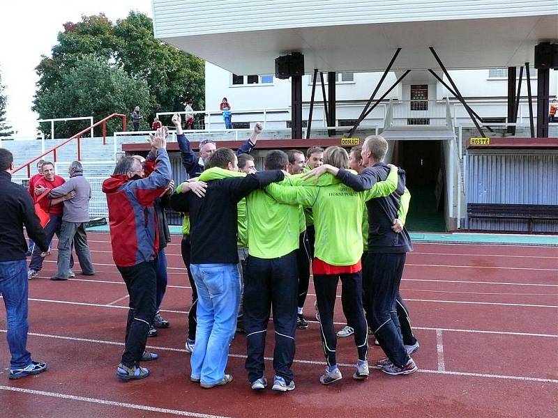 Hasiči z Horního Pořící vybojovali na stadionu pražské Dukly zlato.