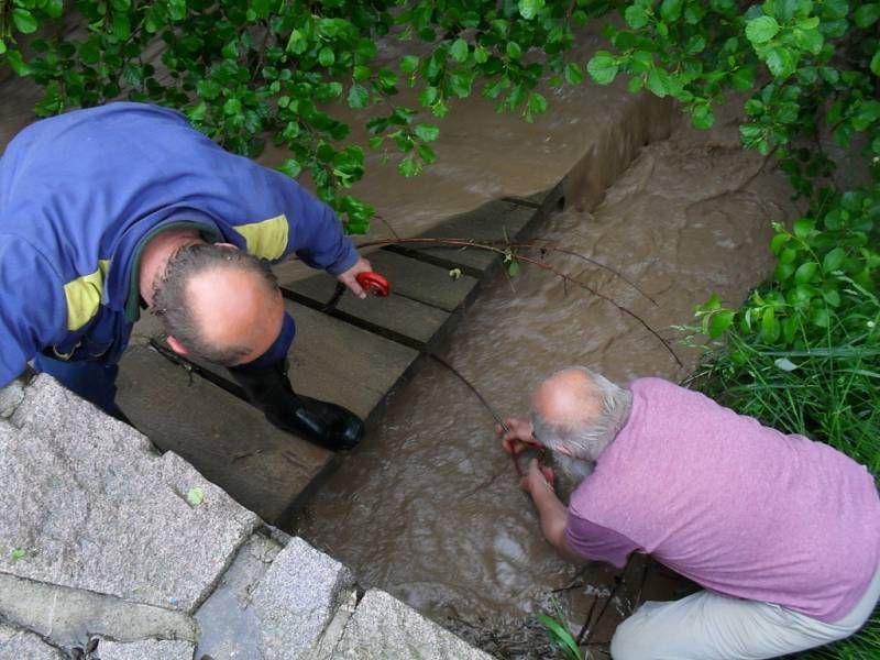 Tak to v Černovicích vypadalo při pondělní bleskové povodni. 